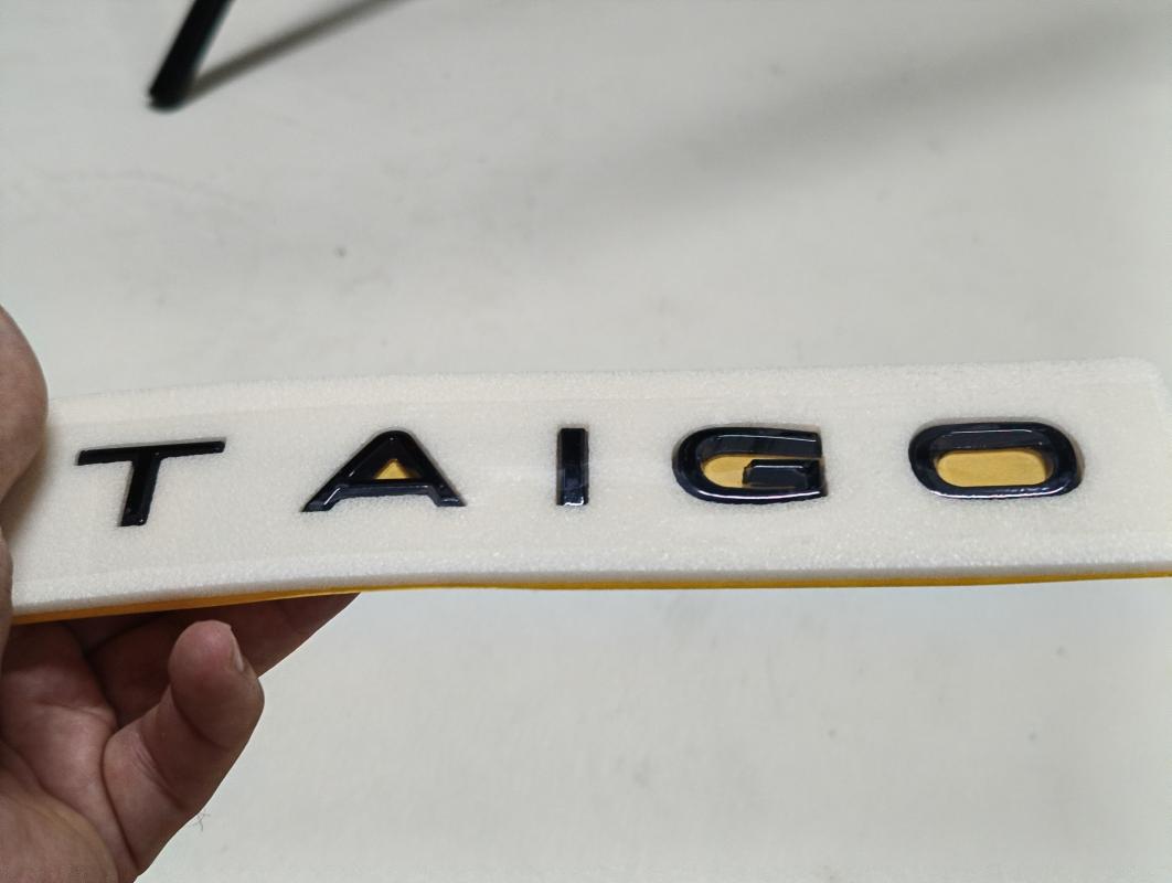 Taigo Piano Black Bagaj Yazısı 3M 3D ABS