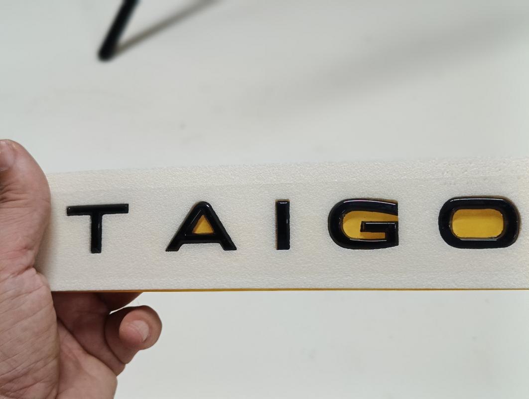 Taigo Piano Black Bagaj Yazısı 3M 3D ABS