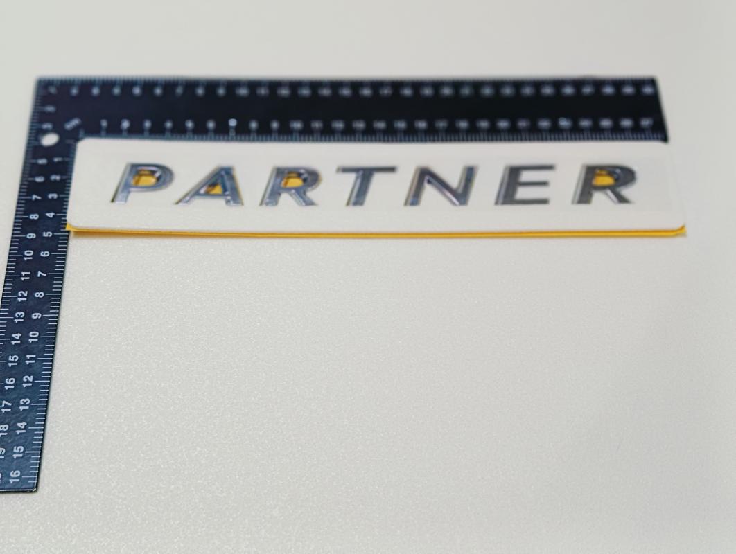 Partner Orta Kasa İnce Model Krom Bagaj Yazısı 3M 3D ABS