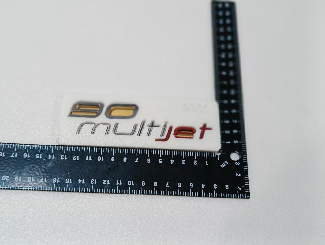90 Multijet Krom-Kırmızı Bagaj Yazısı 3M 3D ABS