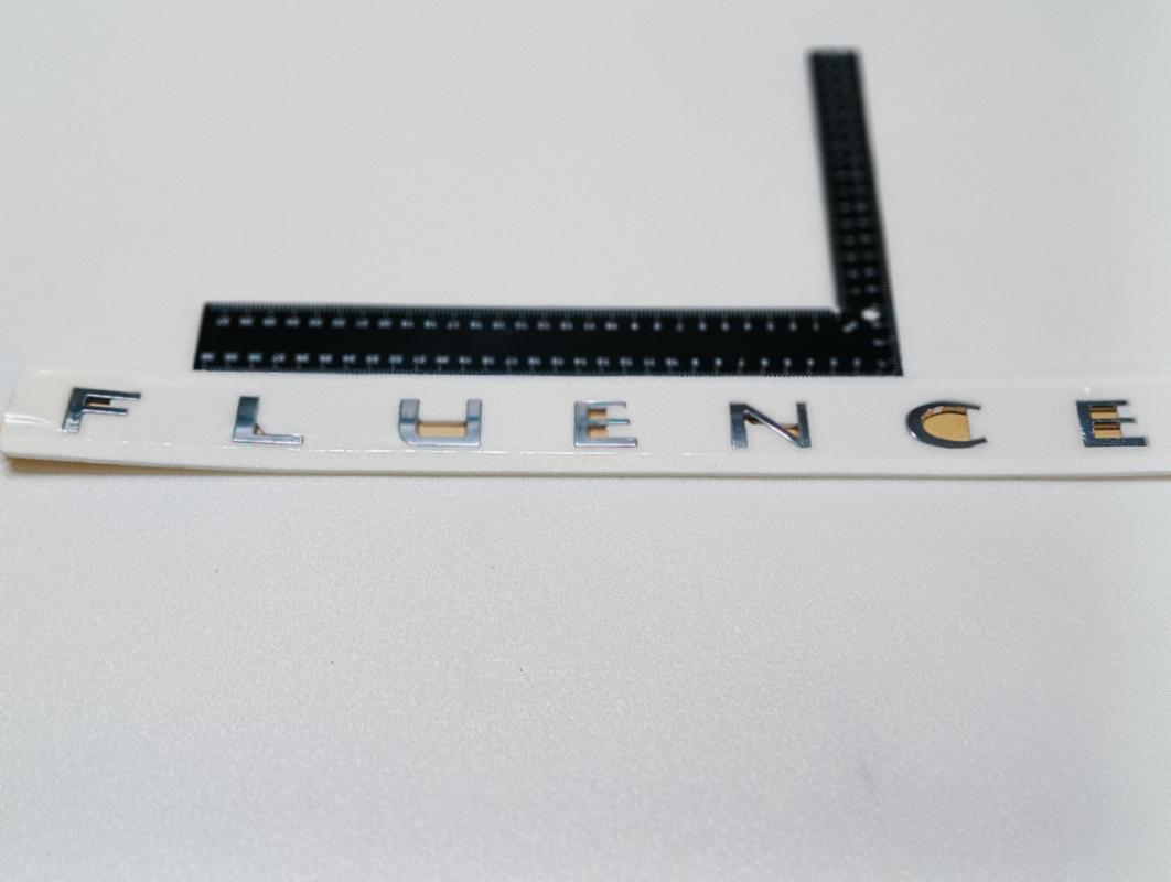 Fluence Boşluklu Yeni Nesil Krom Bagaj Yazısı 3M 3D ABS