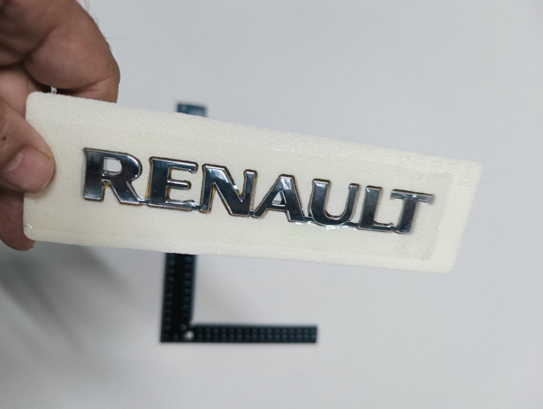 Renault Birleşik Krom Bagaj Yazısı 131x16 mm 3M 3D ABS
