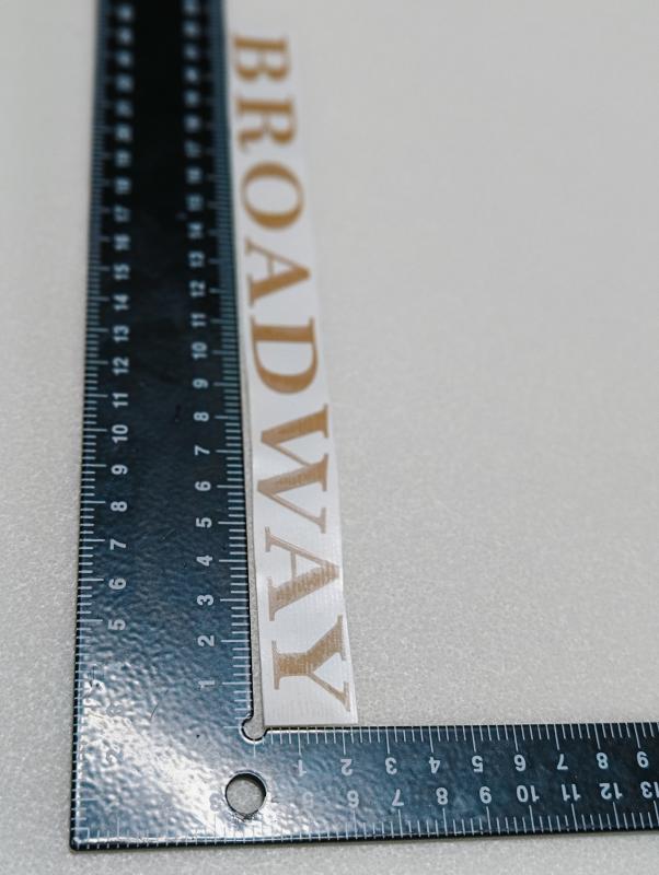 Broadway Golden Büyük Harf Bagaj Yazısı Sticker
