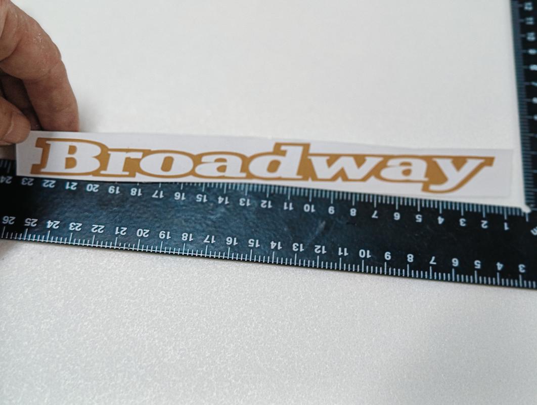 Broadway Golden Küçük Harf Bagaj Yazısı Sticker