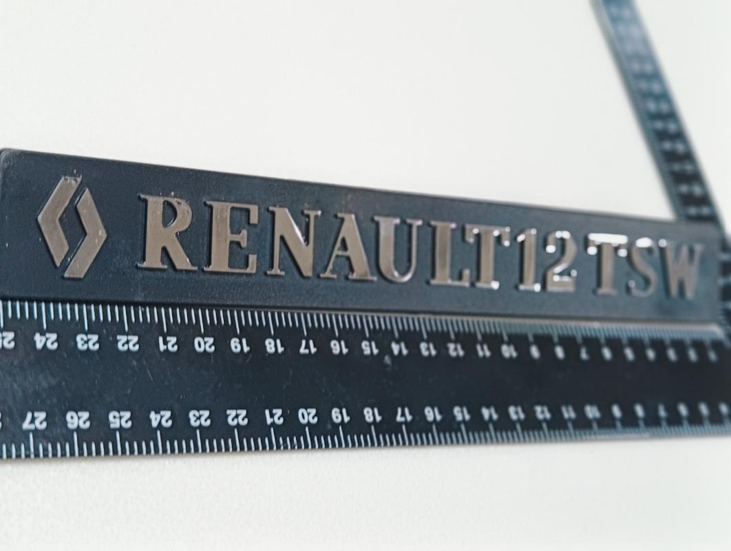 Renault 12 TSW Krom Bagaj Yazısı Tırnaklı 3M 3D ABS