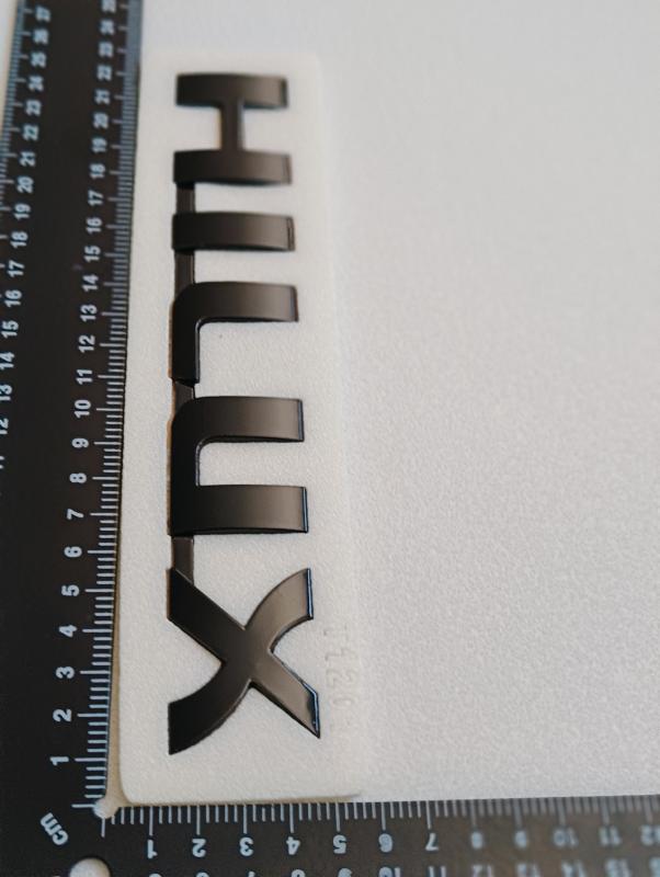 Hilux Piano Black Çamurluk Yazısı 3M 3D ABS