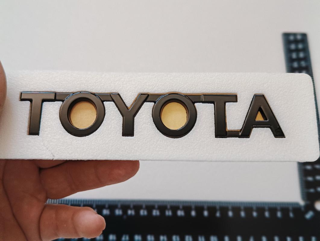 Toyota Piano Black Bagaj Yazısı 3M 3D ABS