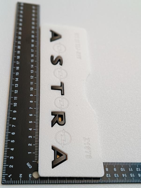 Astra Yeni Nesil Boşluklu Piano Black Bagaj Yazısı (3 er cm Boşluklu ) 3M 3D ABS