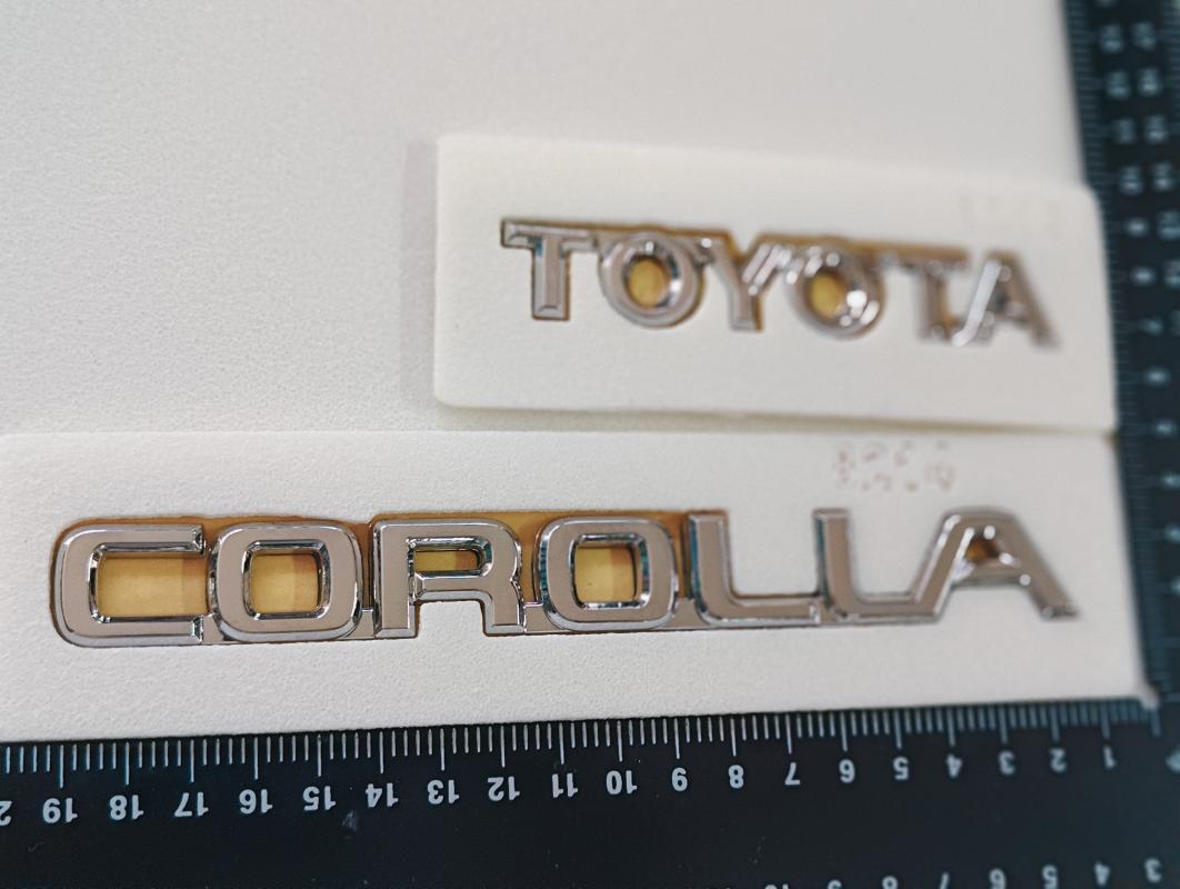 Toyota ve Corolla Krom Bagaj Yazısı Seti Efsane Kasa 3M 3D ABS