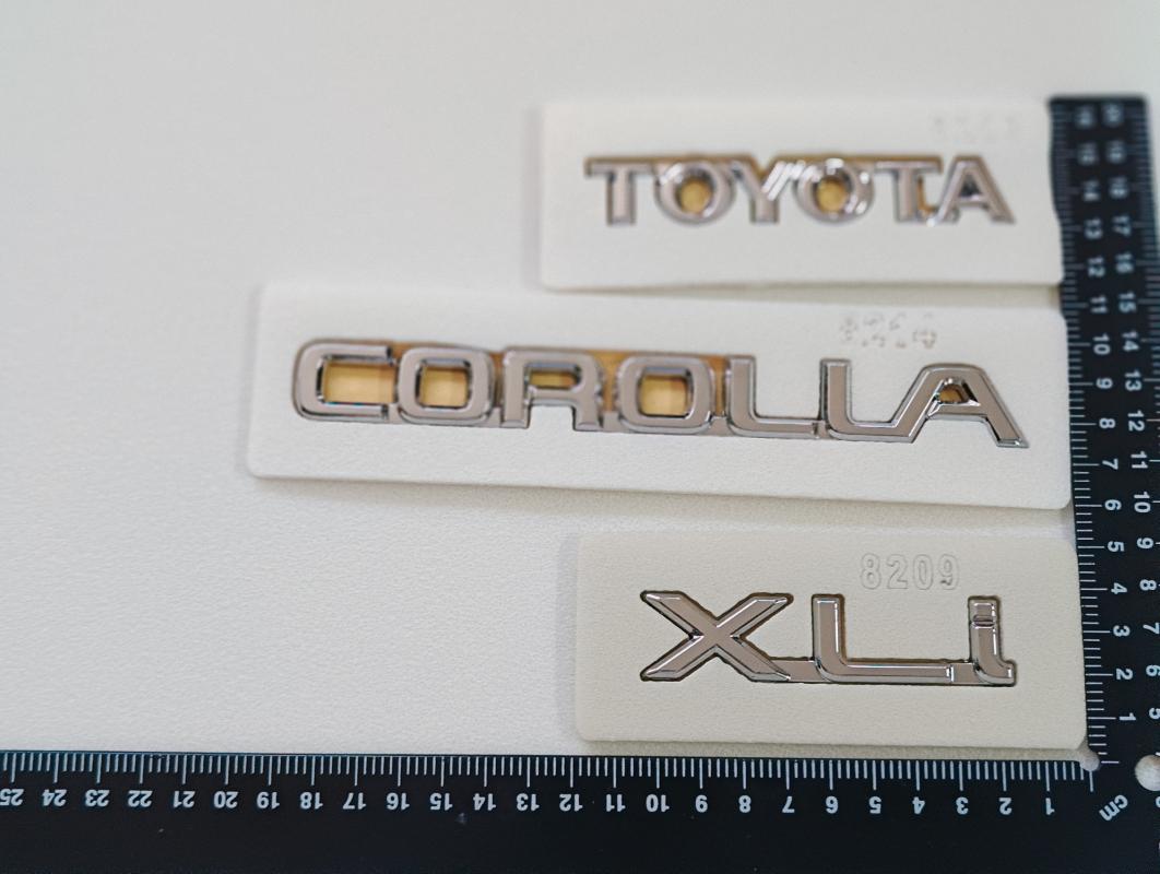 Toyota-Corolla ve XLi Krom Bagaj Yazısı  Seti Efsane Kasa 3M 3D ABS