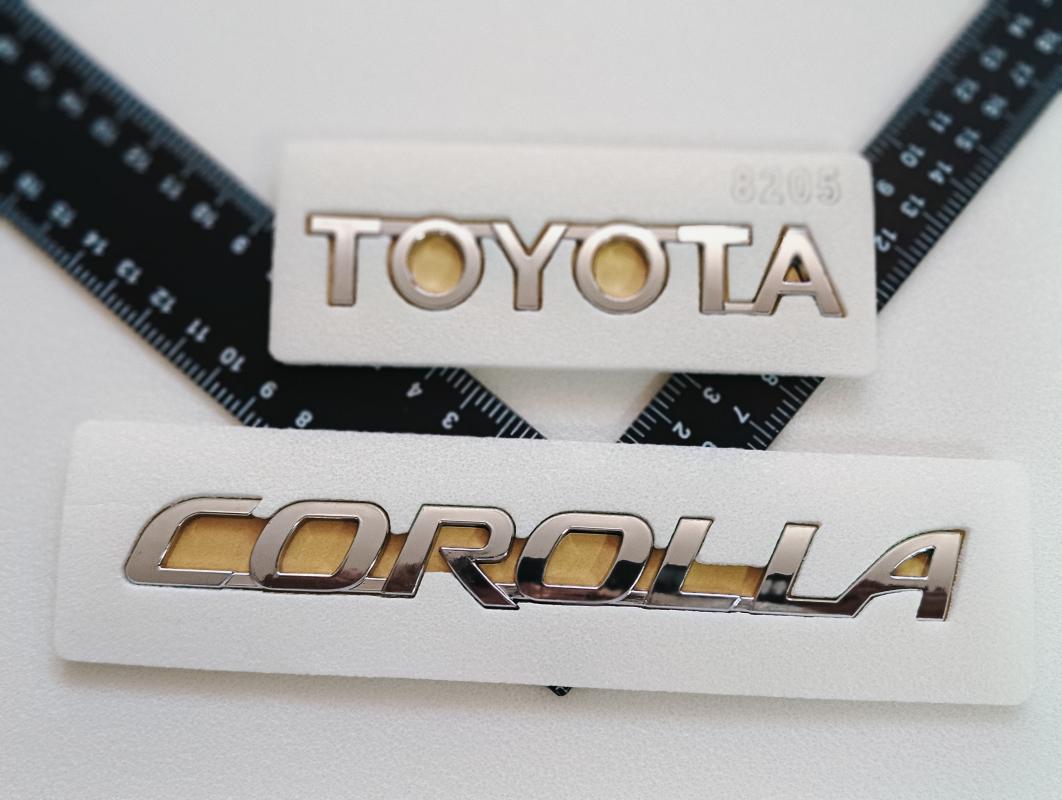 Toyota ve Corolla Krom Bagaj Yazısı Seti Yeni Kasa 3M 3D ABS