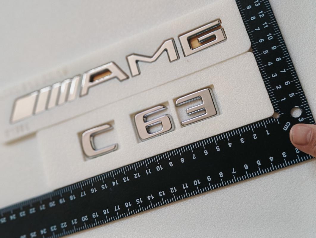 C 63 ve AMG Krom Bagaj Yazısı Seti 2’li 3M 3D ABS