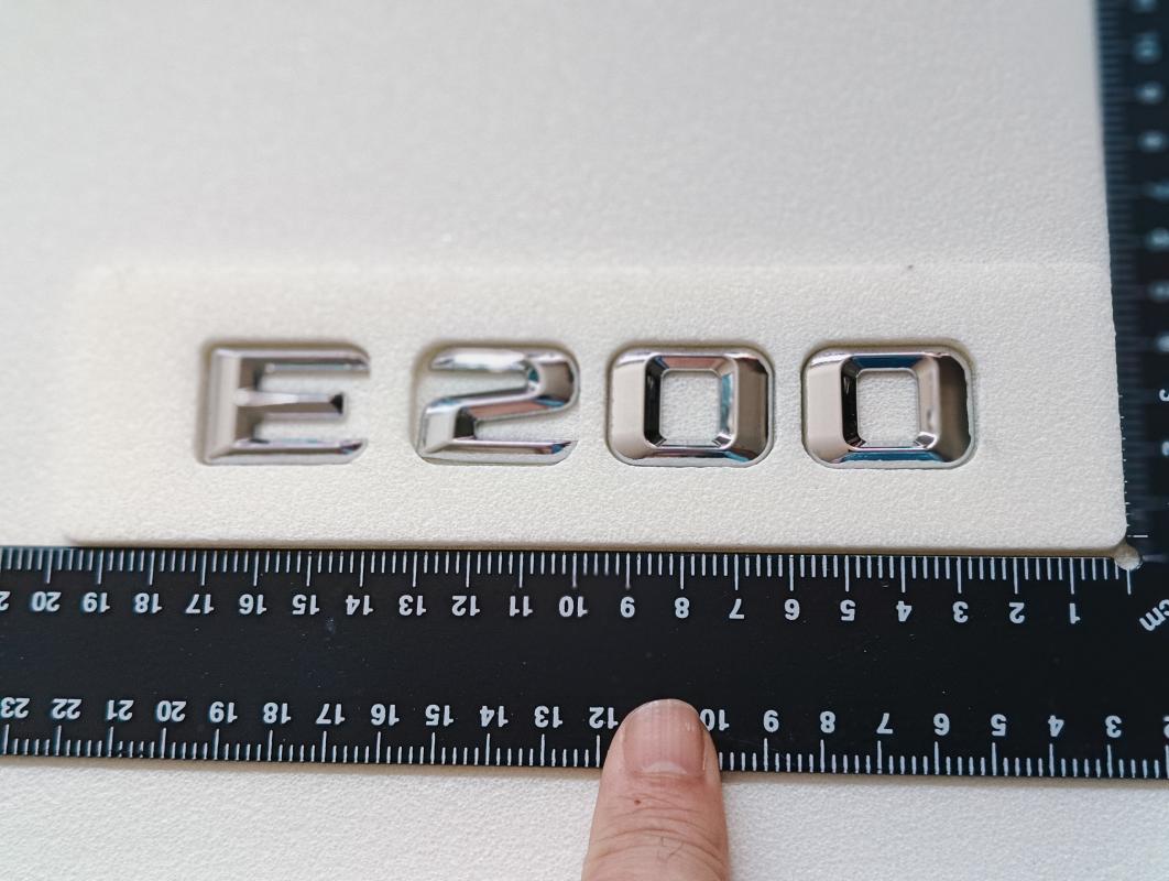 E 200 Üçgen Tip Krom Bagaj Yazısı 3M 3D ABS