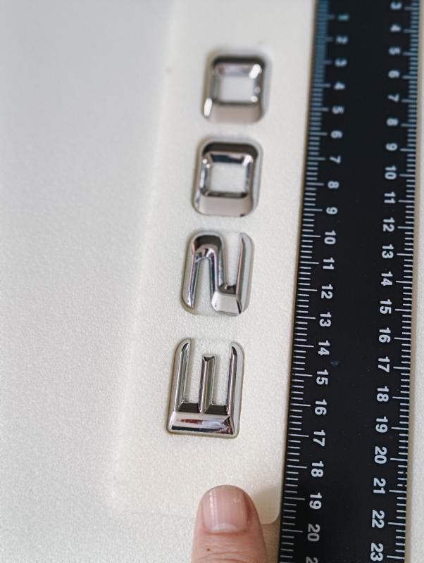 E 200 Üçgen Tip Krom Bagaj Yazısı 3M 3D ABS