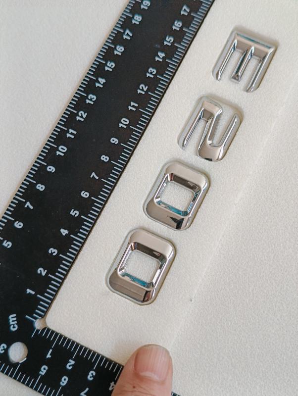 E 200 Üçgen Tip Krom Bagaj Yazısı 3M 3D ABS