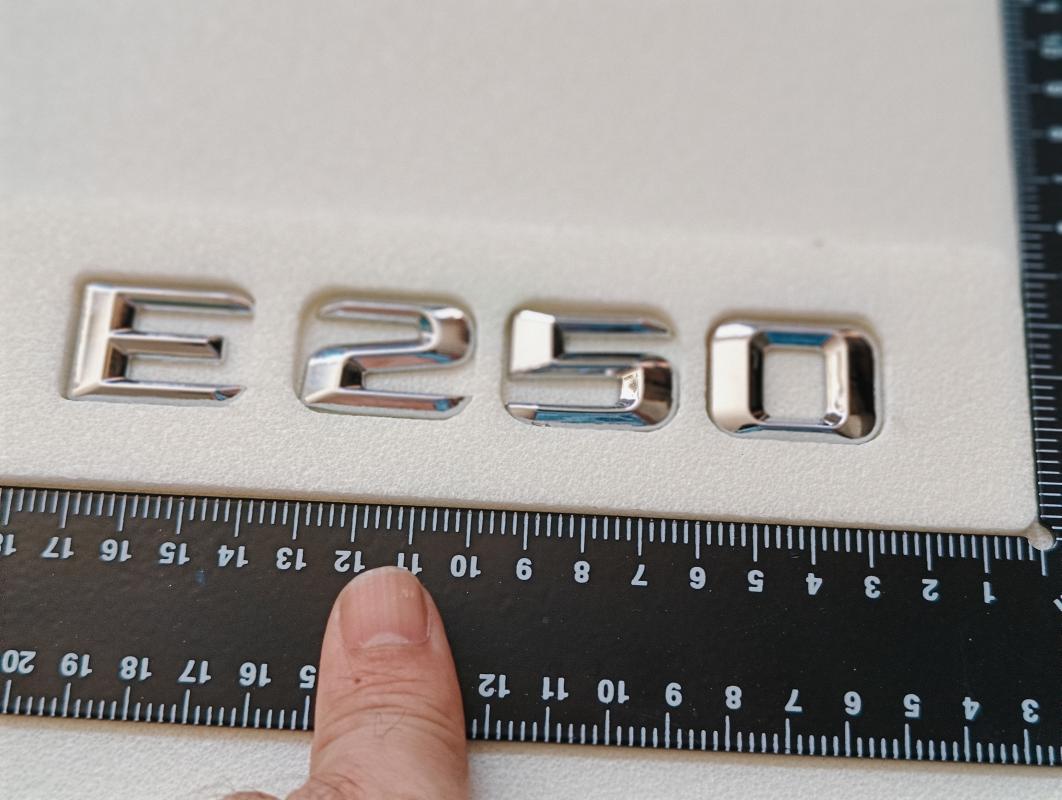 E 250 Üçgen Tip Krom Bagaj Yazısı 3M 3D ABS