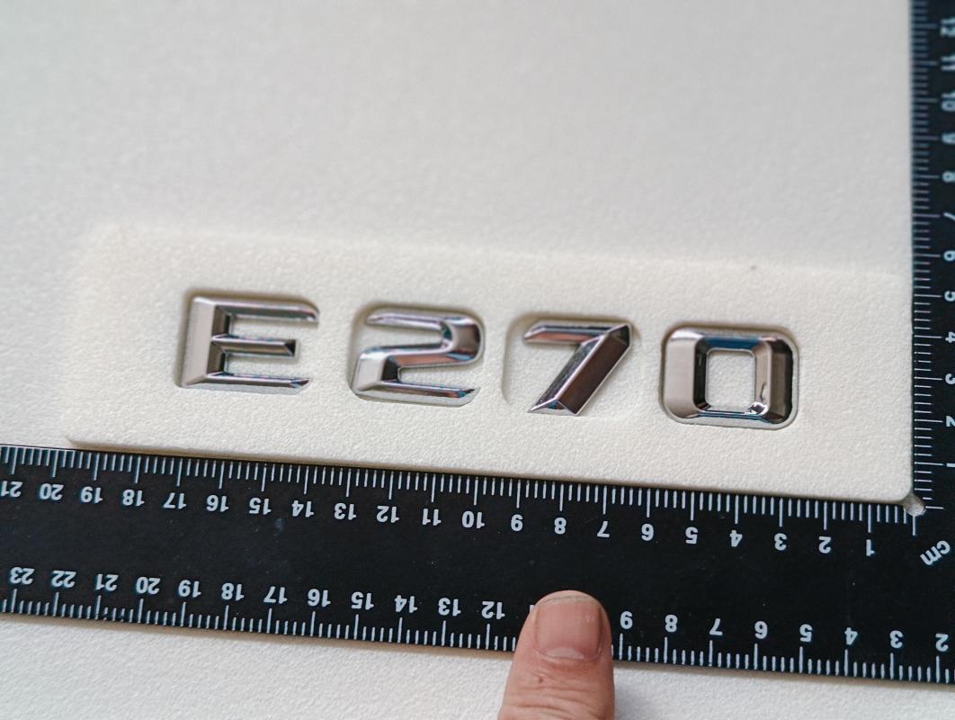 E 270 Üçgen Tip Krom Bagaj Yazısı 3M 3D ABS