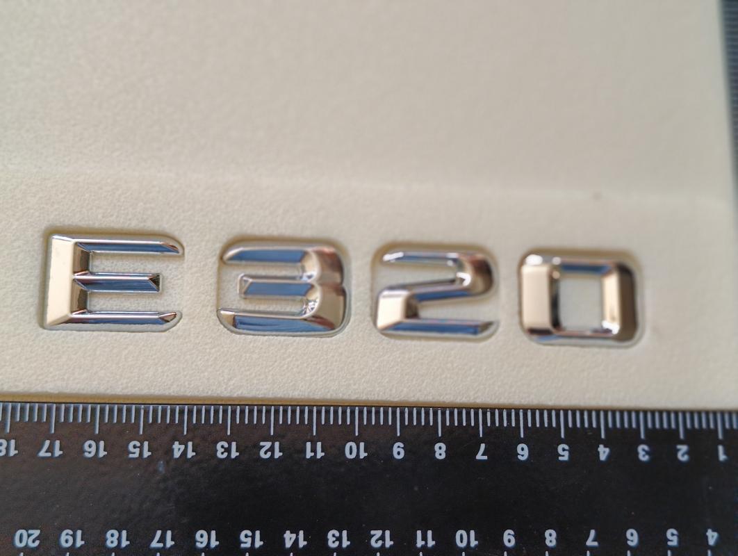 E 320 Üçgen Tip Krom Bagaj Yazısı 3M 3D ABS