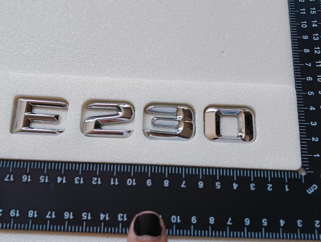 E 230 Üçgen Tip Krom Bagaj Yazısı 3M 3D ABS