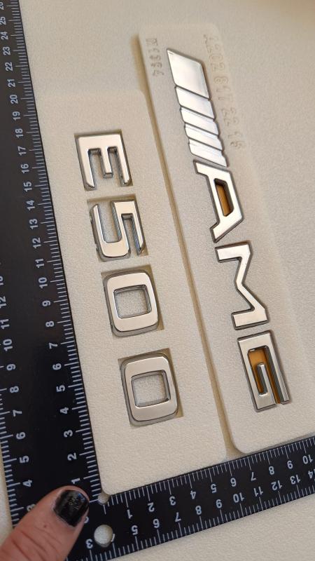 E 500 ve AMG Krom Bagaj Yazısı Seti 2’li 3M 3D ABS