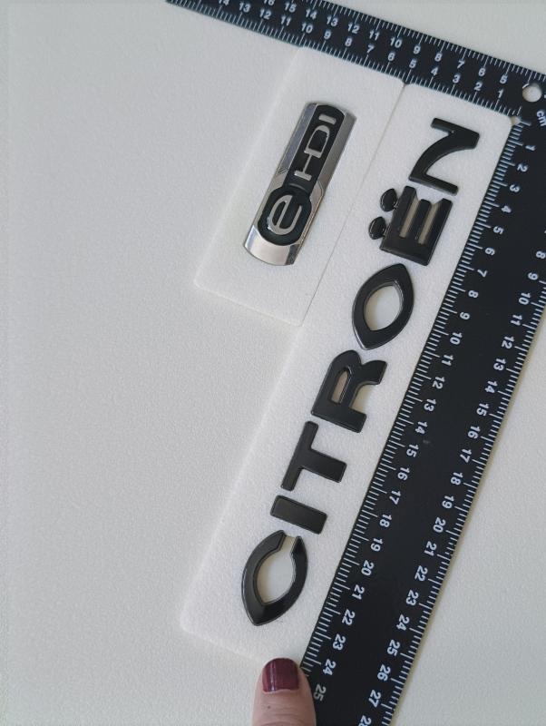 Citroen ve e-Hdi Piano Black Bagaj Yazısı 3M 3D ABS 225x30mm