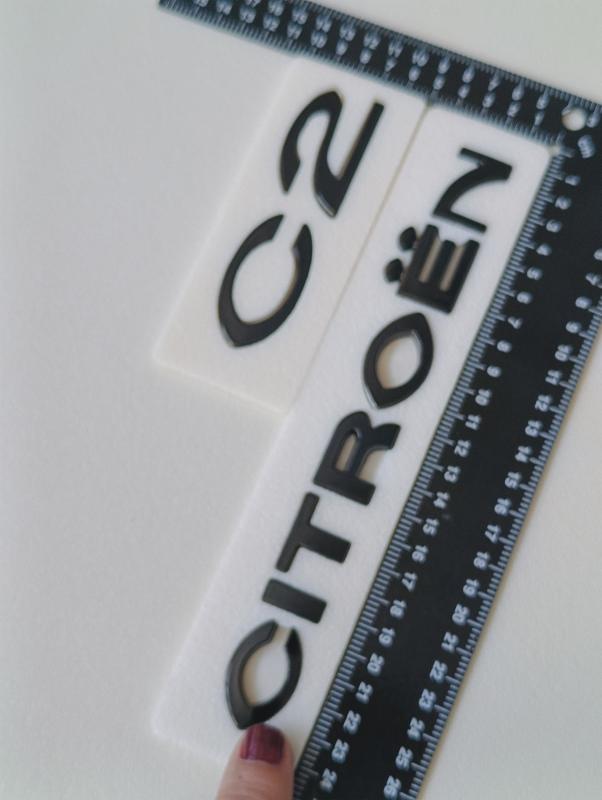 Citroen ve C2 Piano Black Bagaj Yazısı 3M 3D ABS 225x30mm