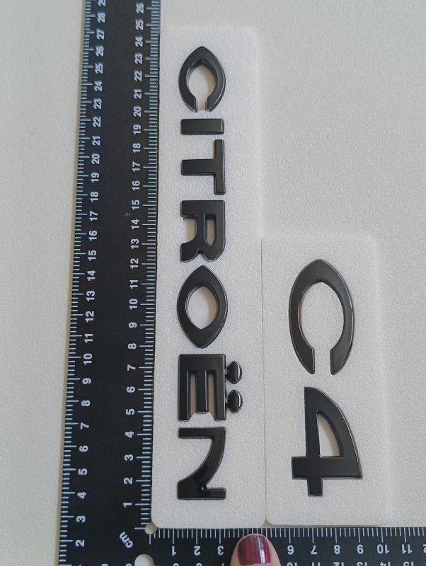 Citroen ve C4 Piano Black Bagaj Yazısı 3M 3D ABS 225x30mm