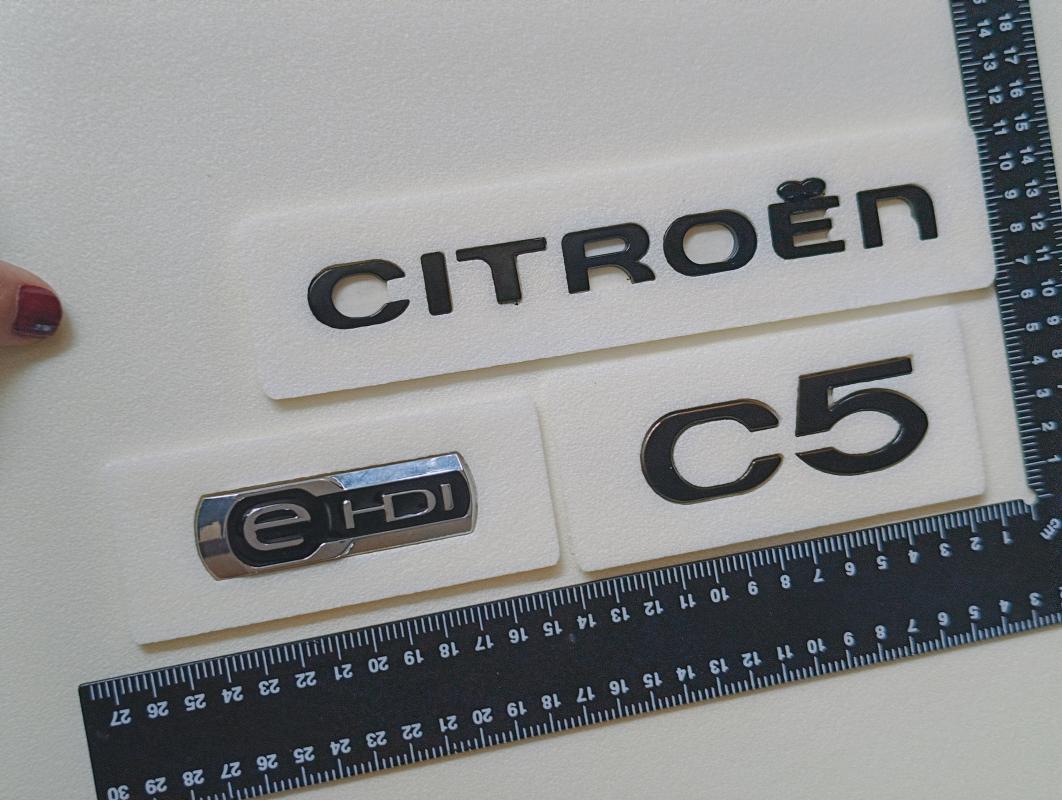 Citroen-c5 ve e-Hdi Piano Black Bagaj Yazısı Seti 3’lü 3M 3D ABS