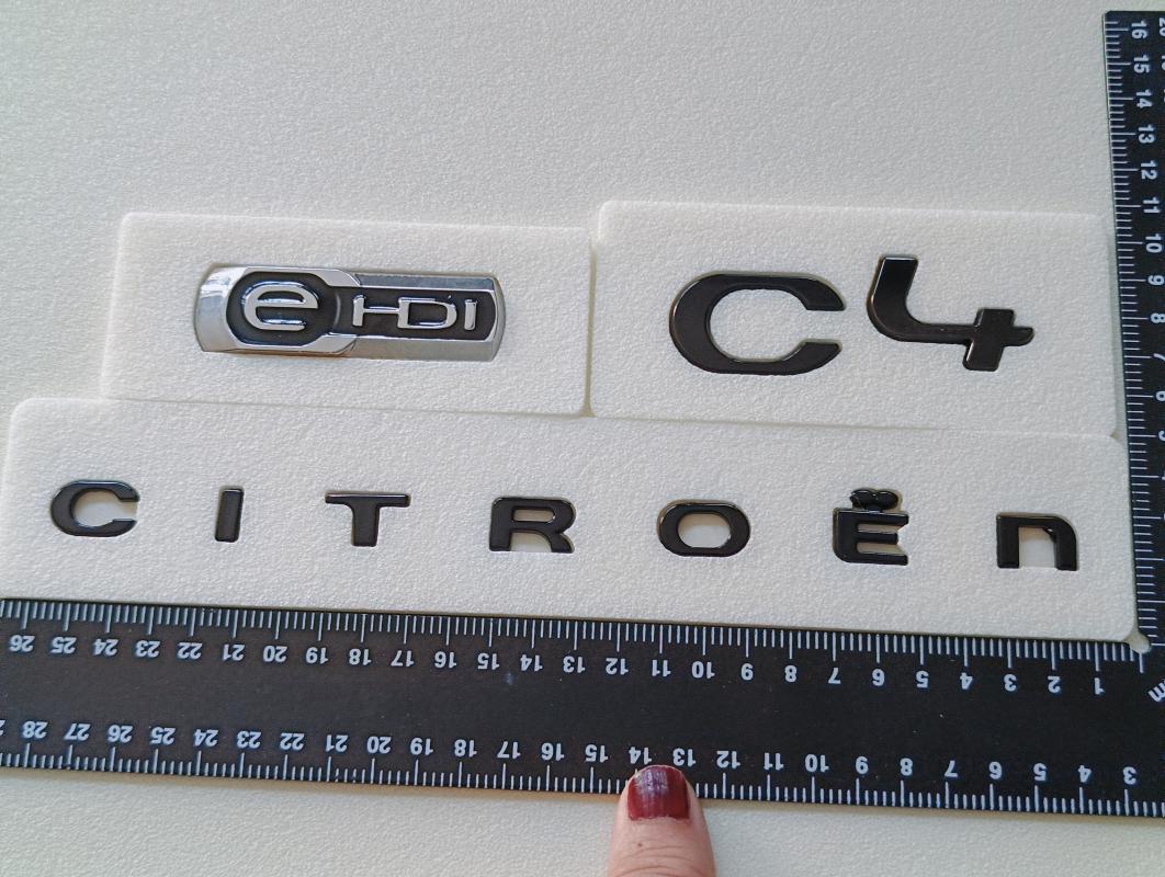 Citroen Boşluklu-c4  ve e-Hdi Piano Black Bagaj Yazısı Seti 3’lü 3M 3D ABS