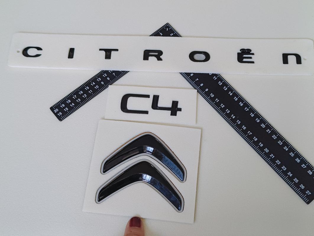 Citroen Yeni Nesil Boşluklu-C4 Yeni Nesil Bagaj Yazısı ve Bagaj Arması Seti 3’lü 3M 3D ABS