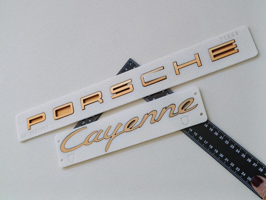 Porsche ve Cayenne Golden Bagaj Yazısı Seti 2’li 3M 3D ABS