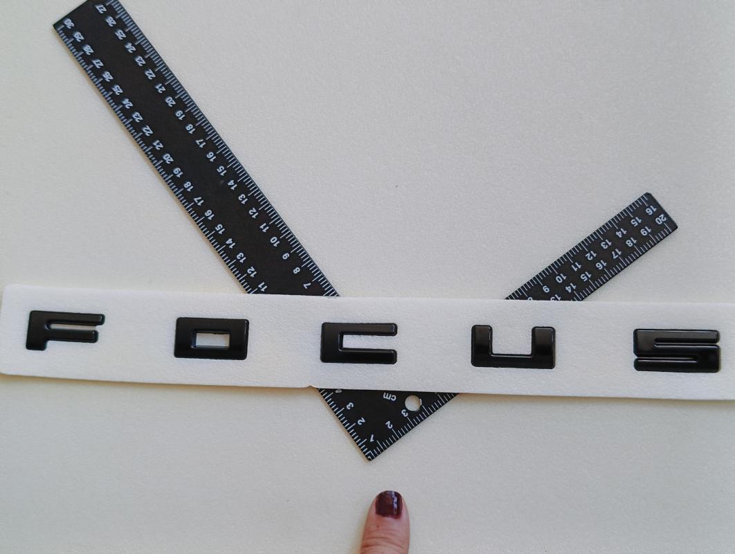 Focus Yeni Nesil Boşluklu Piano Black Bagaj Yazısı 3M 3D ABS
