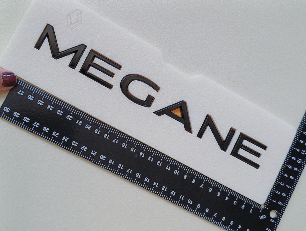 Megane 3-4 Uyumlu Piano Black Bagaj Yazısı 3M 3D ABS
