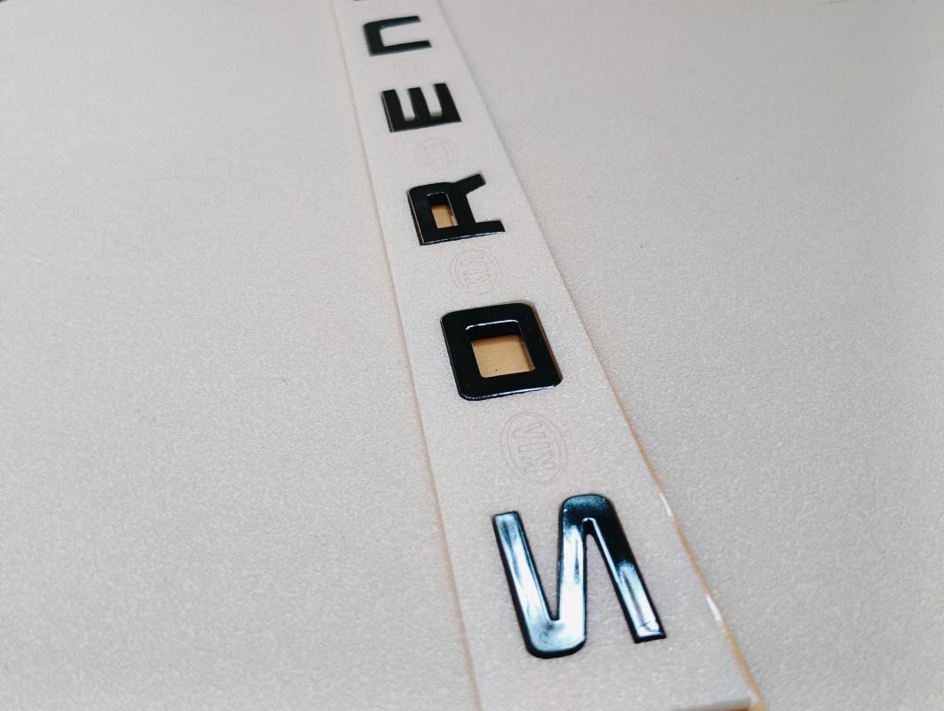 Sorento Büyük Boy Piano Black Bagaj Yazısı 3M 3D ABS