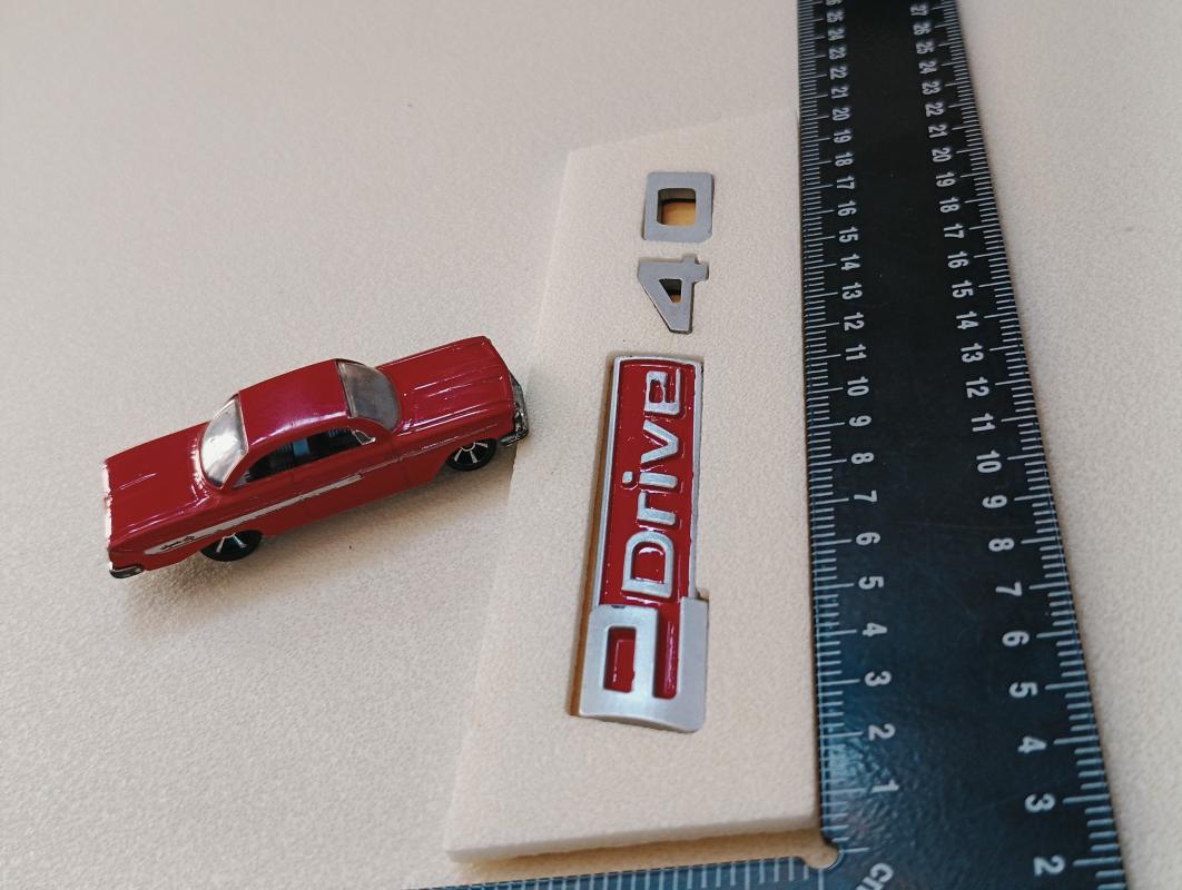 eDrive 40 Kırmızı Bagaj Yazısı 3M 3D ABS