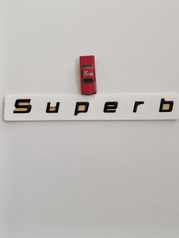 Superb Boşluklu Piano Black Bagaj Yazısı 3M 3D ABS