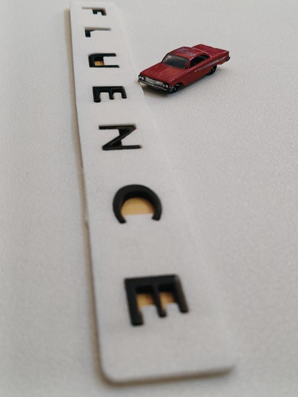 Fluence Boşluklu Piano Black Bagaj Yazısı 3M 3D ABS