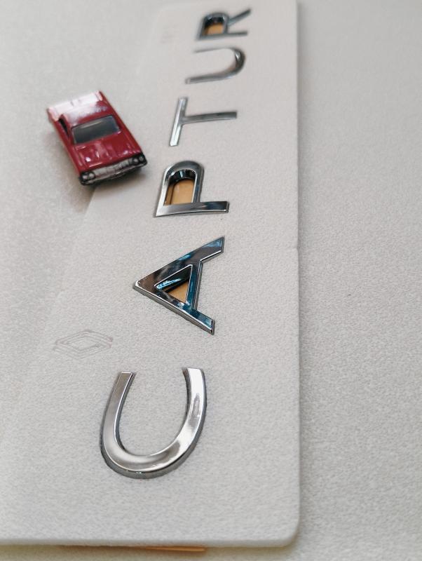 Captur Krom Bagaj Yazısı 3M 3D ABS