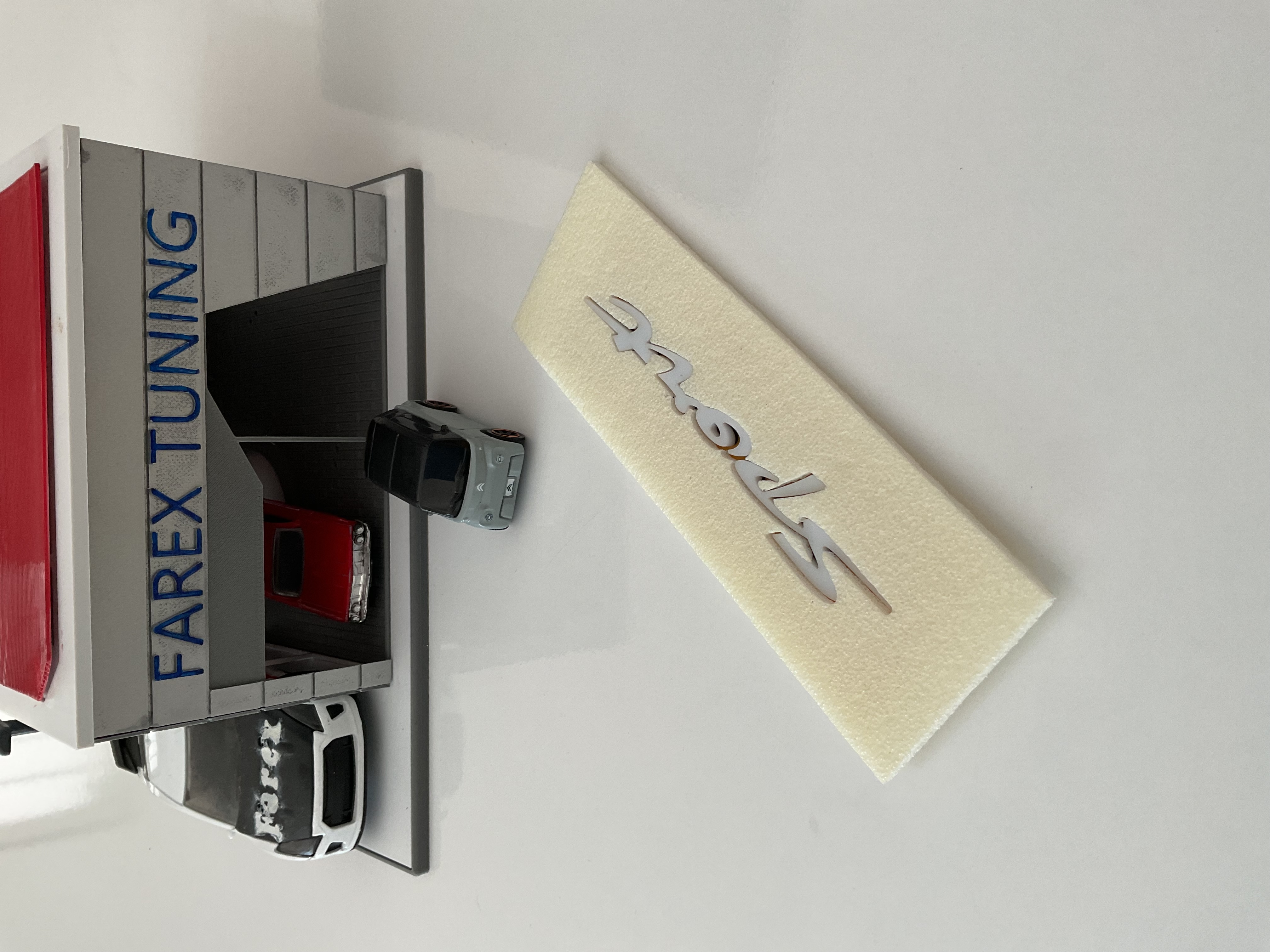 Universal Sport Beyaz Bagaj Yazısı 3M 3D ABS