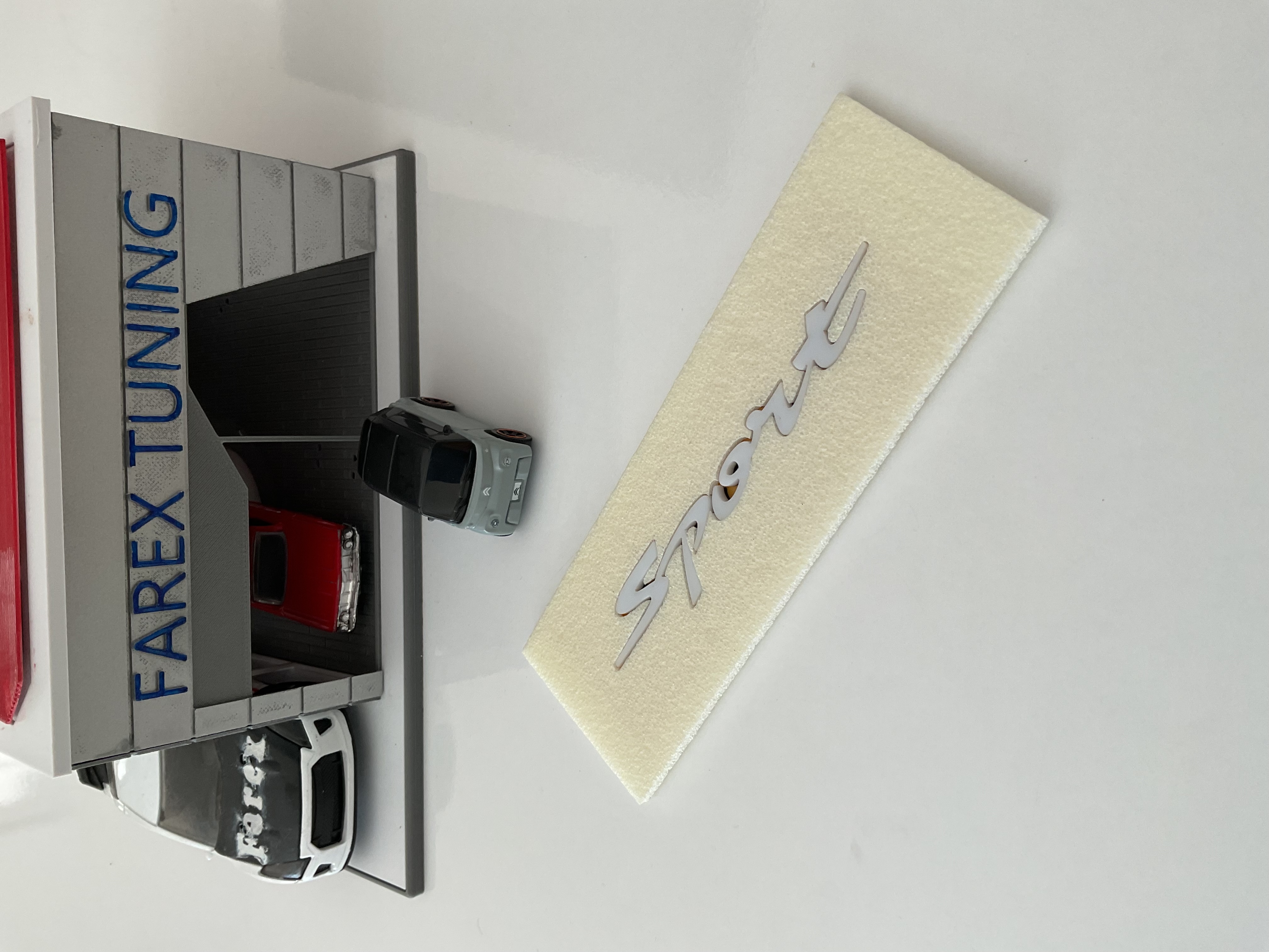 Universal Sport Beyaz Bagaj Yazısı 3M 3D ABS