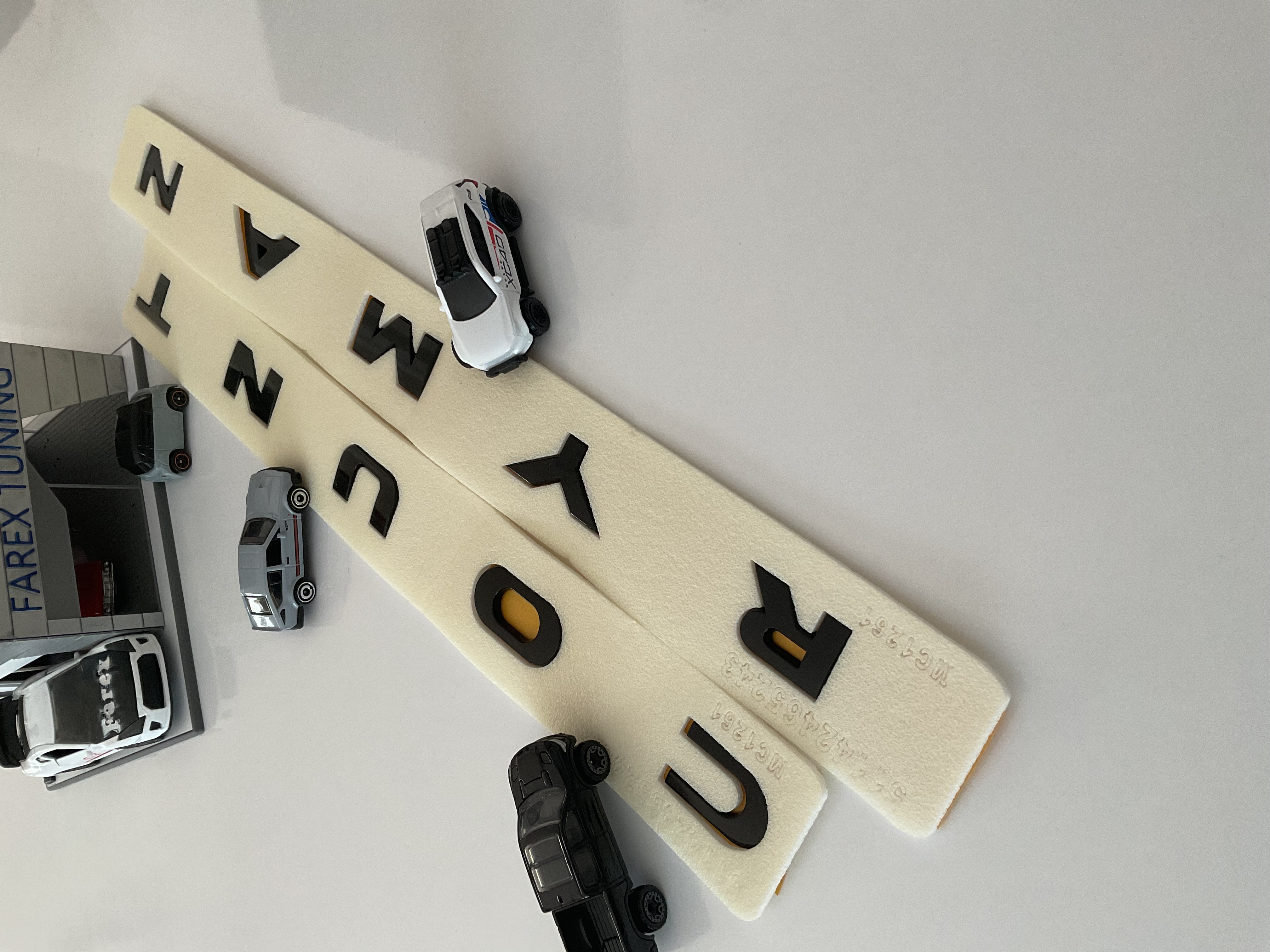 Mini Countryman Piano Black Bagaj Yazısı Boşluklu 3M 3D ABS