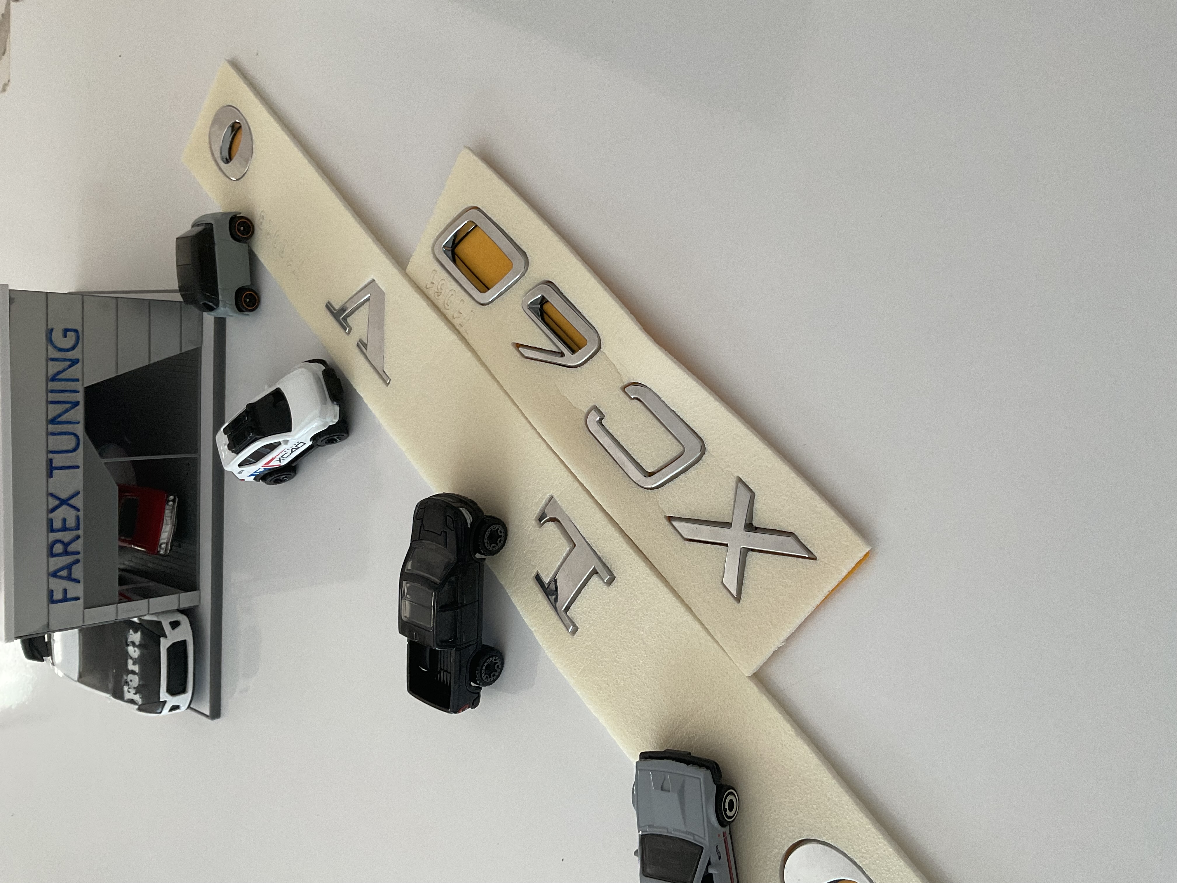 Volvo ve XC60 Yeni Nesil Krom Bagaj Yazısı Seti 2’li 3M 3D ABS