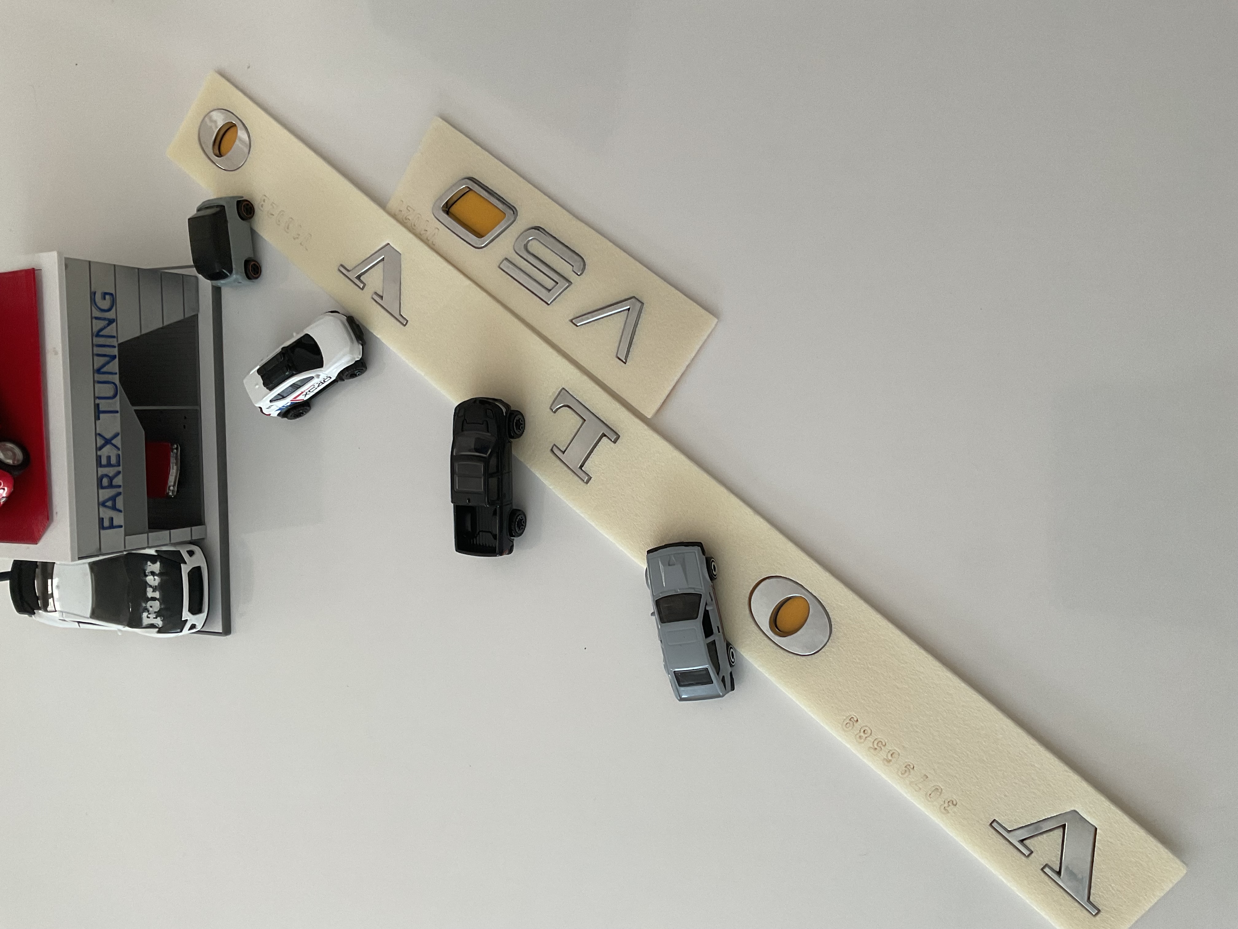 Volvo ve V50 Yeni Nesil Krom Bagaj Yazısı Seti 2’li 3M 3D ABS