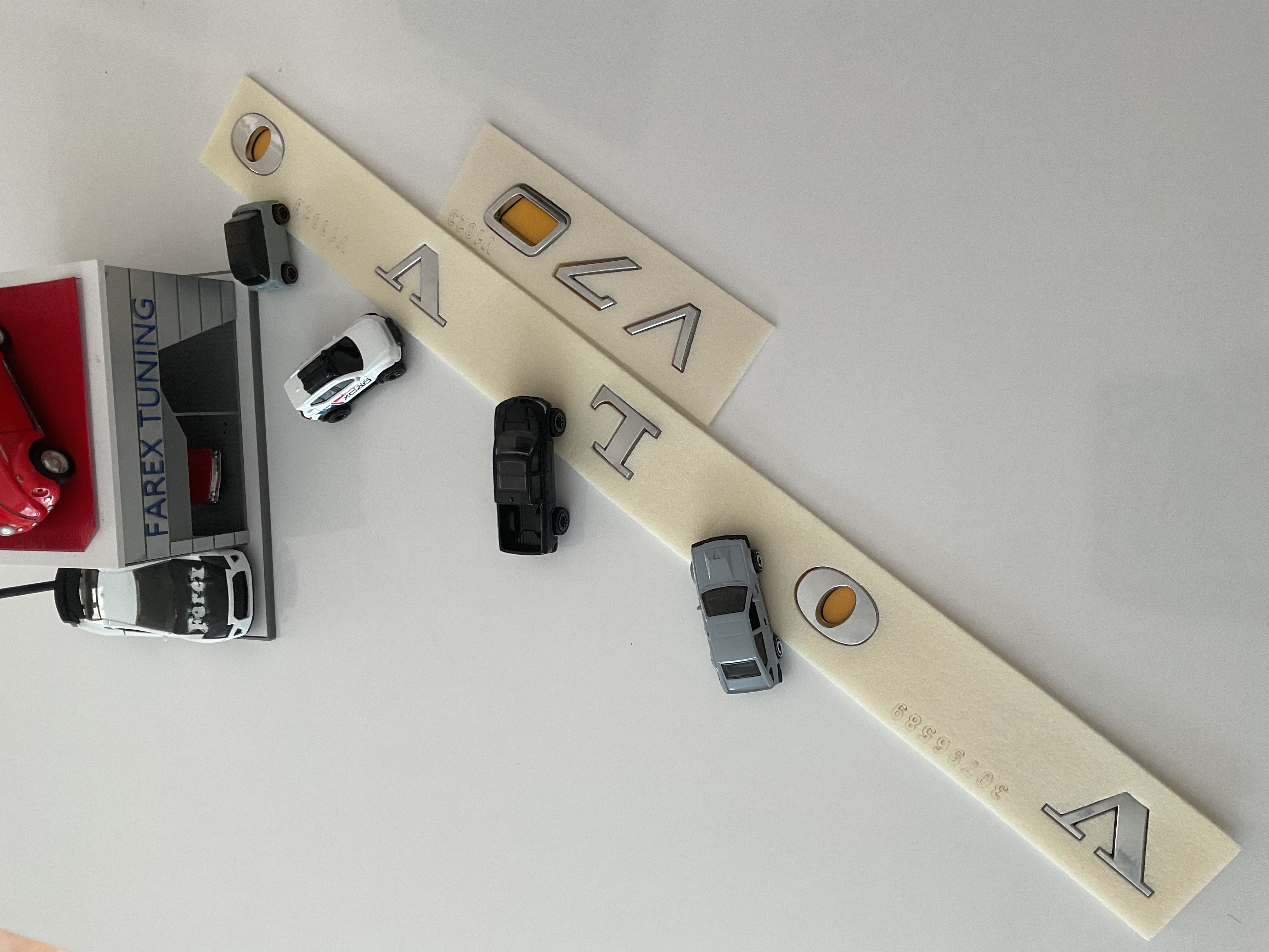 Volvo ve V70 Yeni Nesil Krom Bagaj Yazısı Seti 2’li 3M 3D ABS