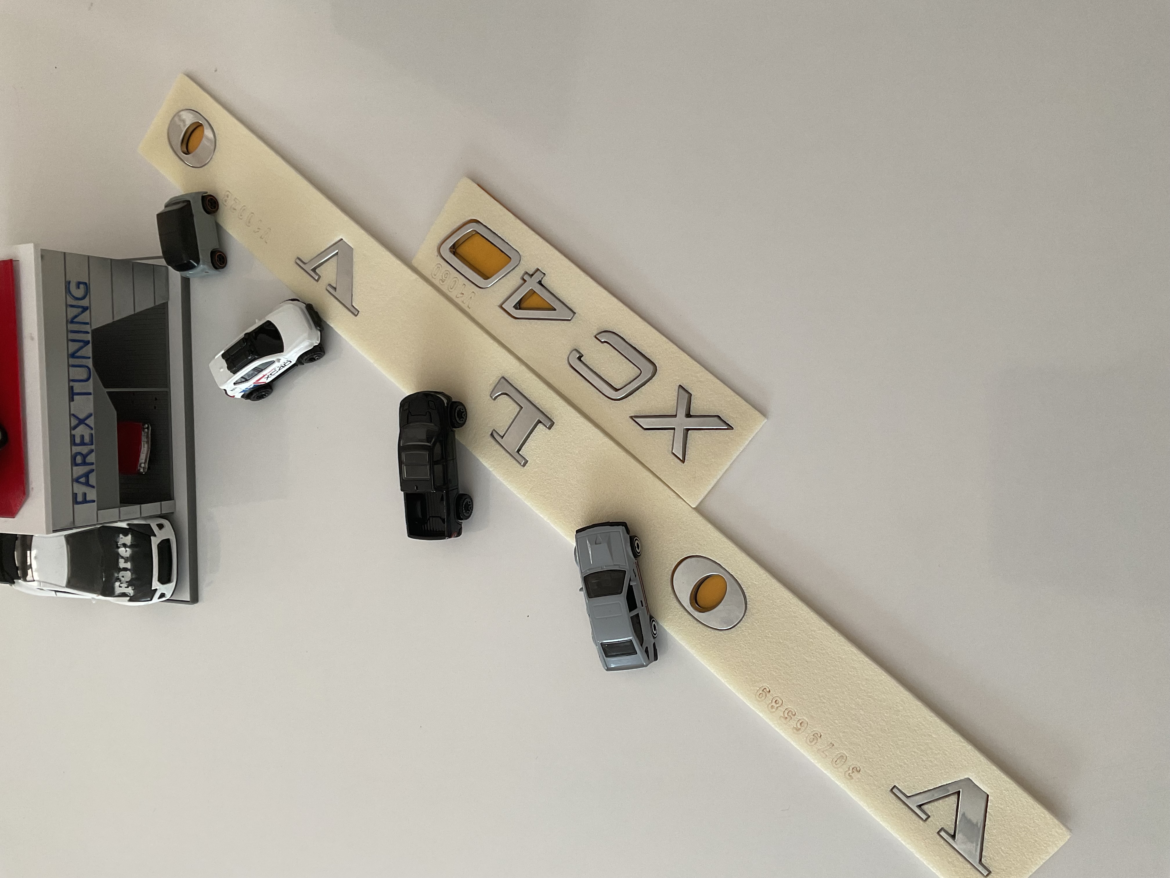 Volvo ve XC40 Yeni Nesil Krom Bagaj Yazısı Seti 2’li 3M 3D ABS