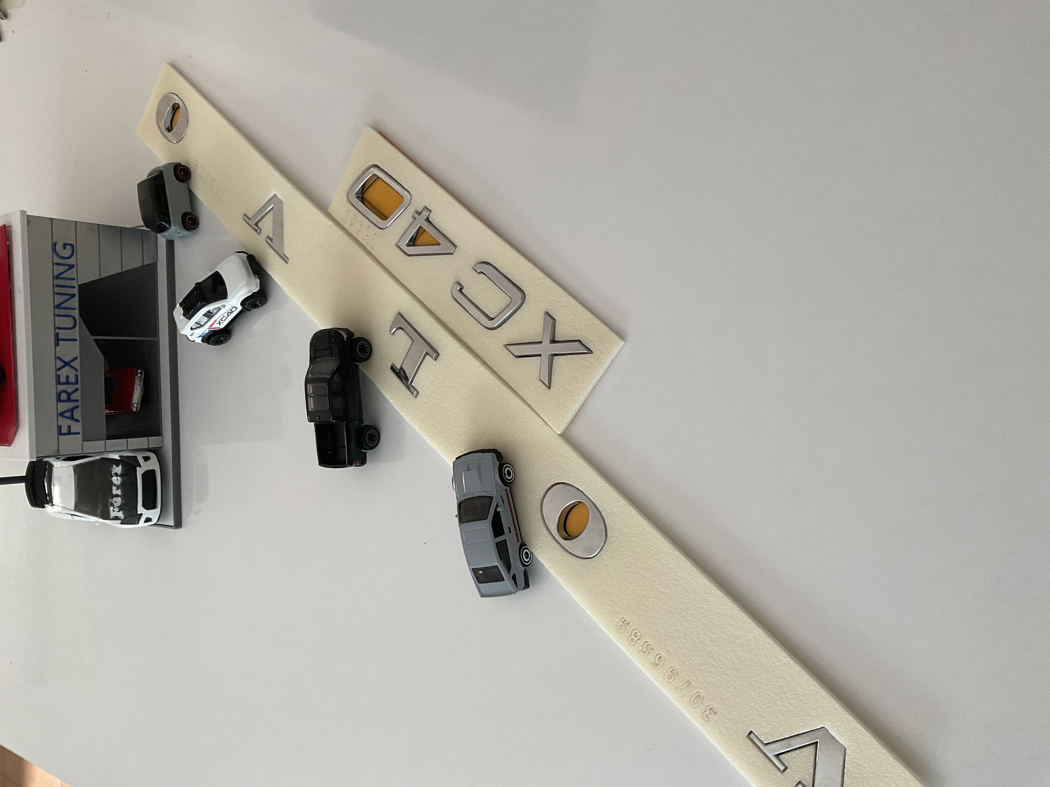 Volvo ve XC40 Yeni Nesil Krom Bagaj Yazısı Seti 2’li 3M 3D ABS