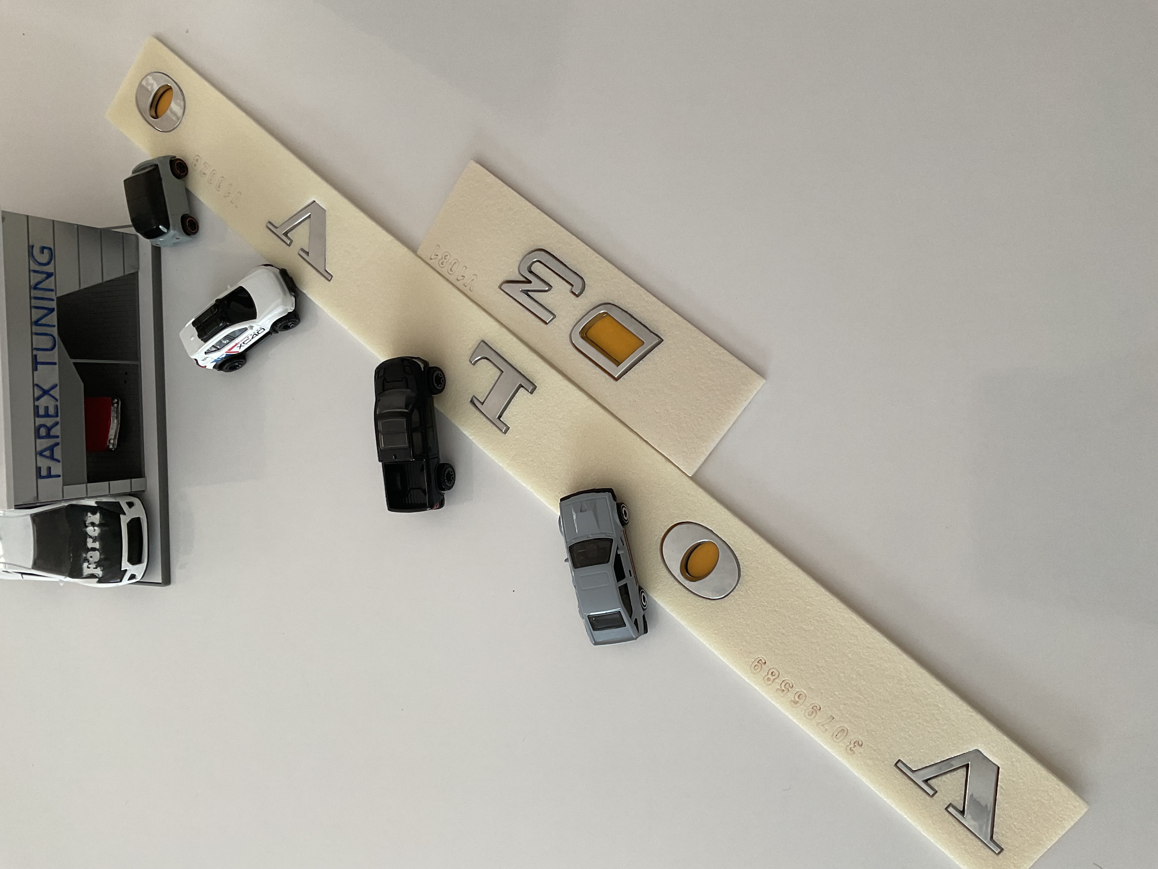 Volvo ve D3 Yeni Nesil Krom Bagaj Yazısı Seti 2’li 3M 3D ABS