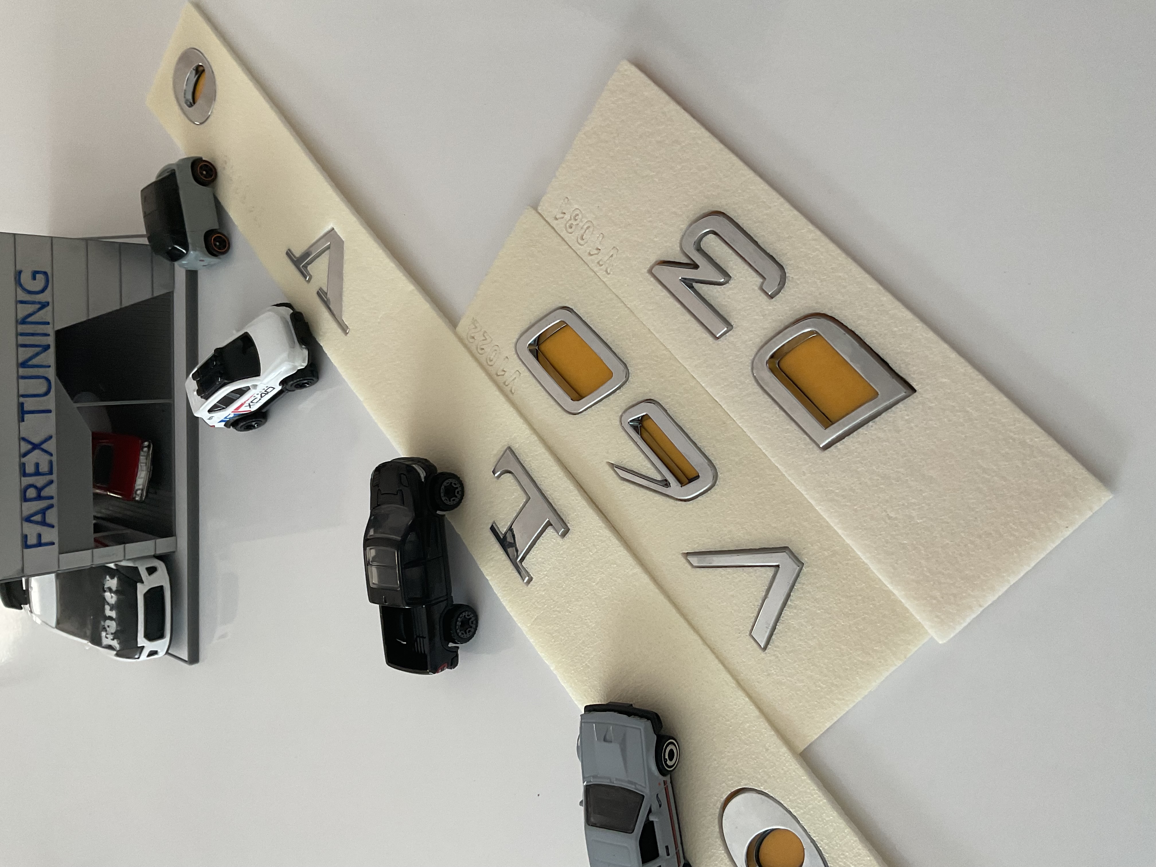 Volvo-V60 ve D3 Yeni Nesil Krom Bagaj Yazısı Seti 3’lü 3M 3D ABS