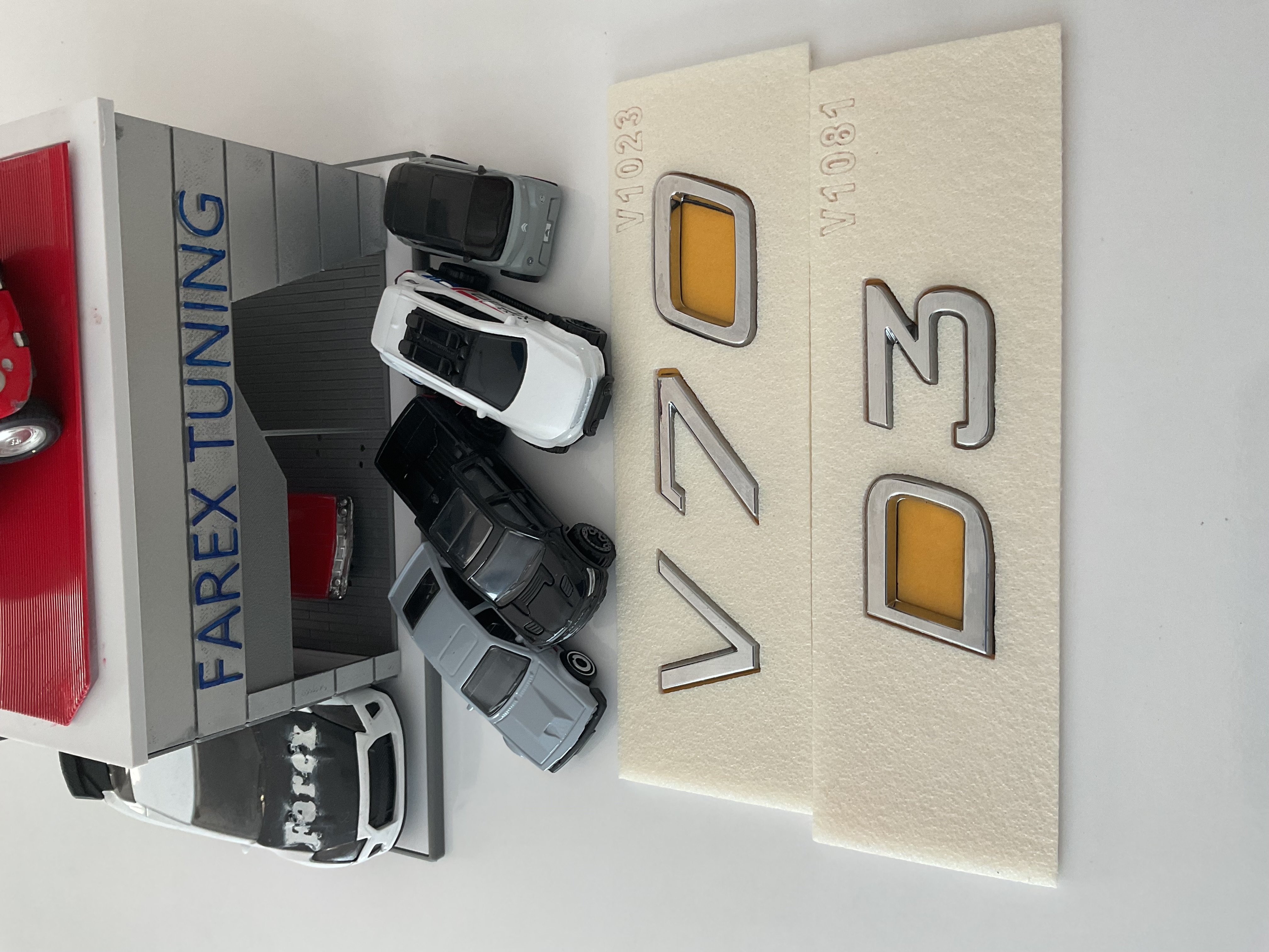 Volvo V70 ve D3 Krom Bagaj Yazısı Seti 2’li 3M 3D ABS