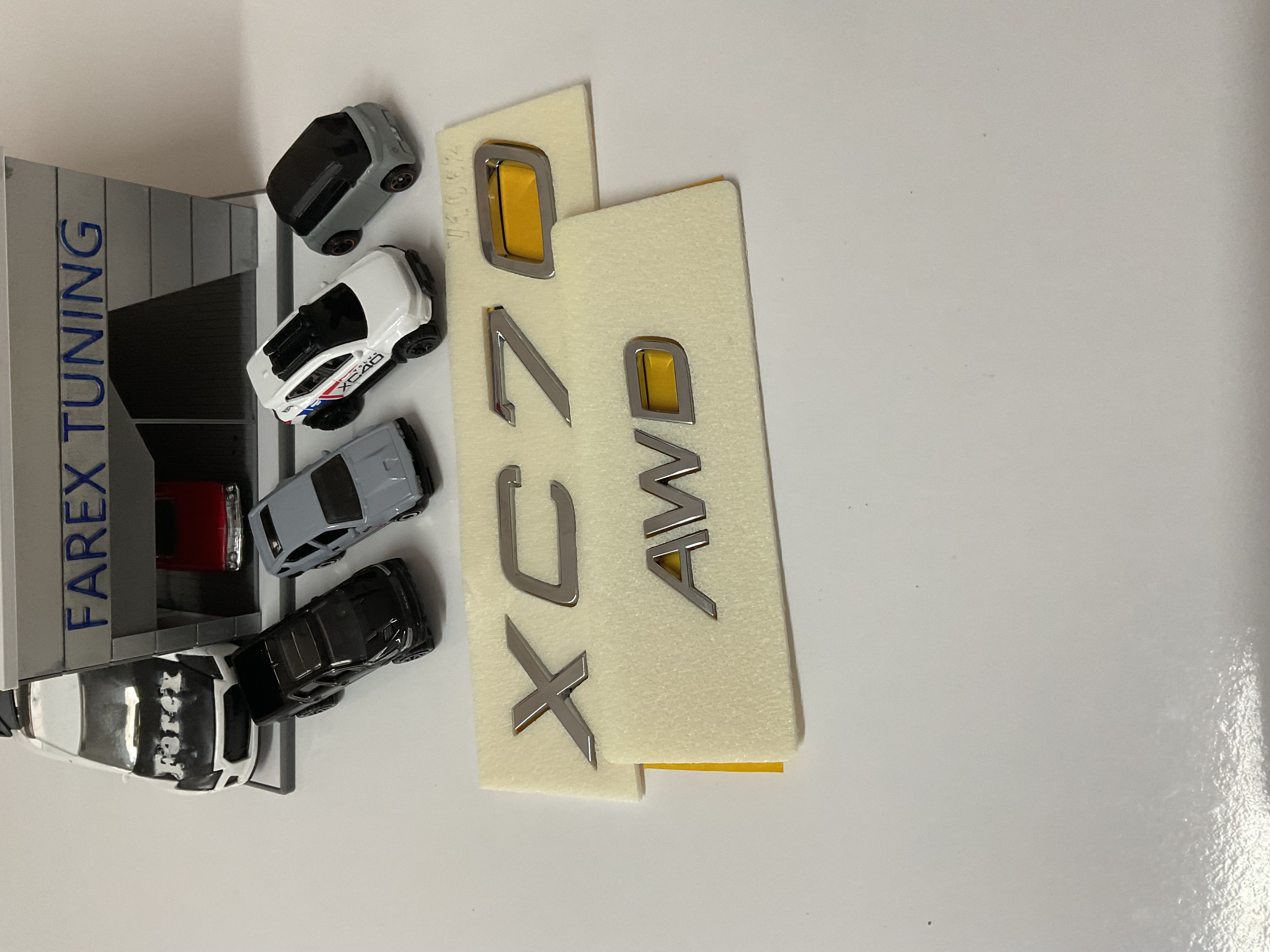 Volvo XC70 ve AWD Krom Bagaj Yazısı Seti 2’li 3M 3D ABS